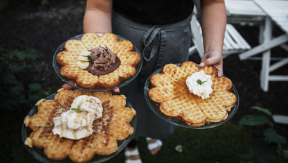 Våfflor på Dannäs våffelcafé