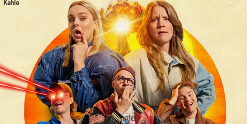 Fem komiker i fokus, varav två av dem är Emma Knyckare och Sofia Dahlén.
