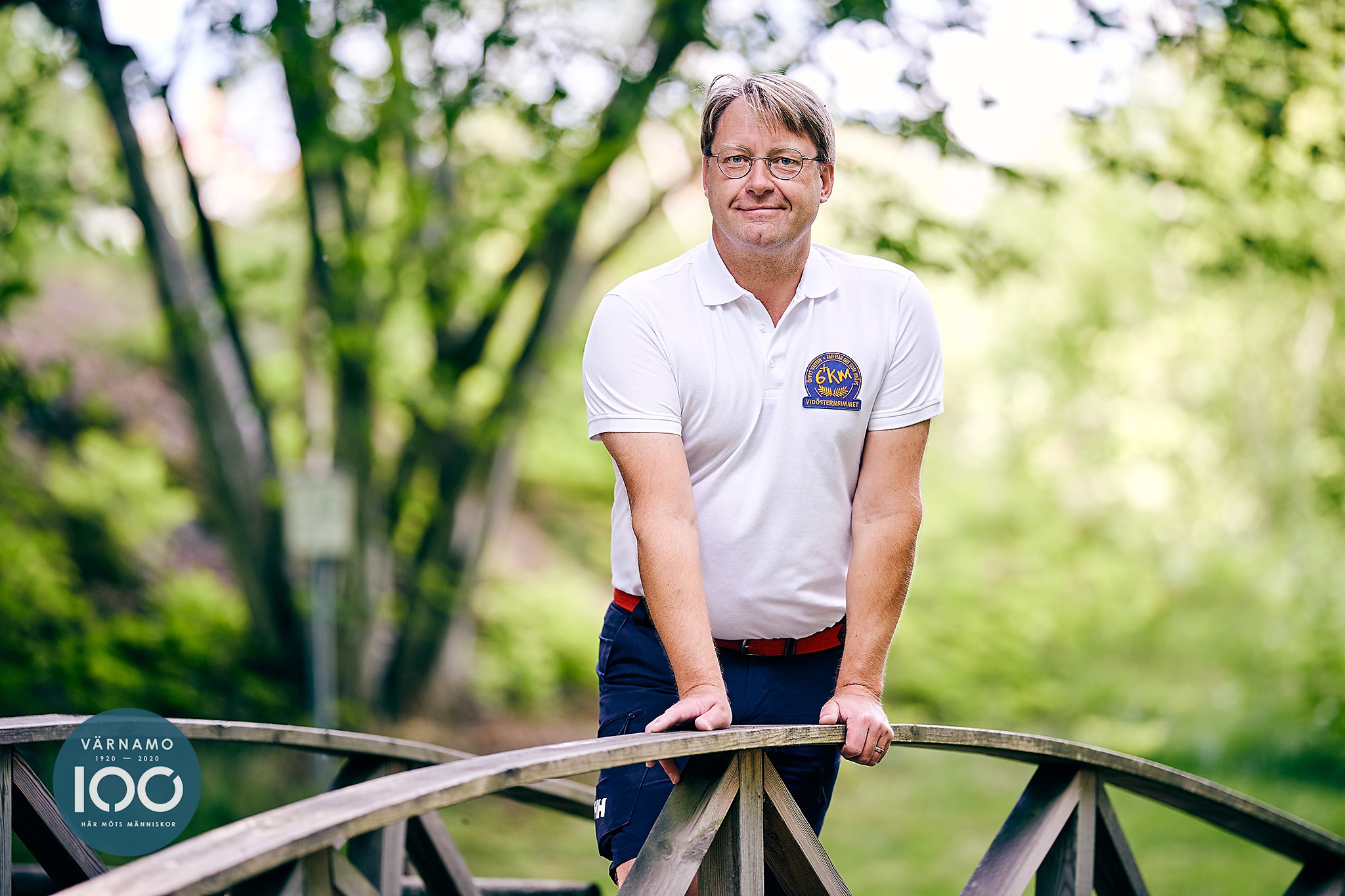 Porträtt på Göran Nilsson som fotograferats för Värnamo 100 år