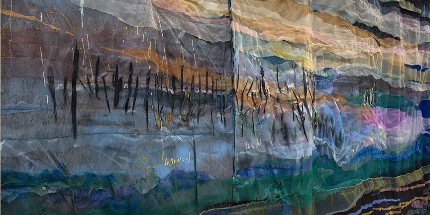 Bilden föreställer textil av konstnären Petra Lindholm.